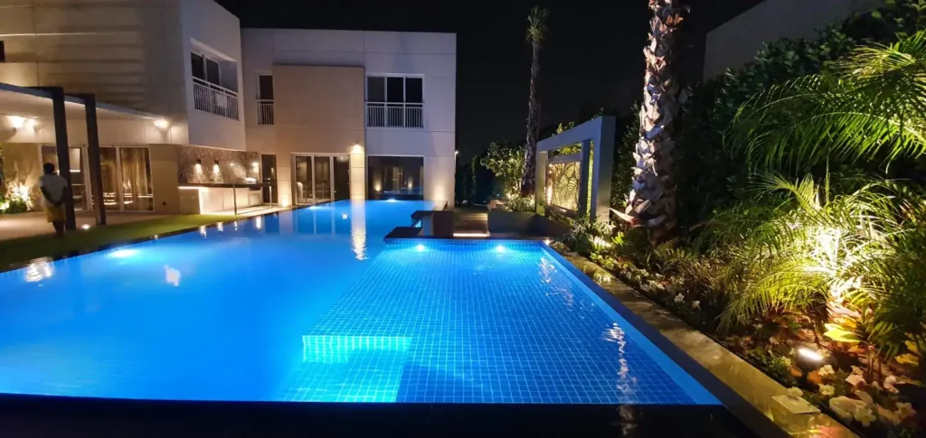 pool landscaping dubai