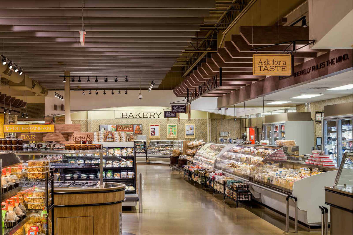 supermarket interior fitout company in Dubai
